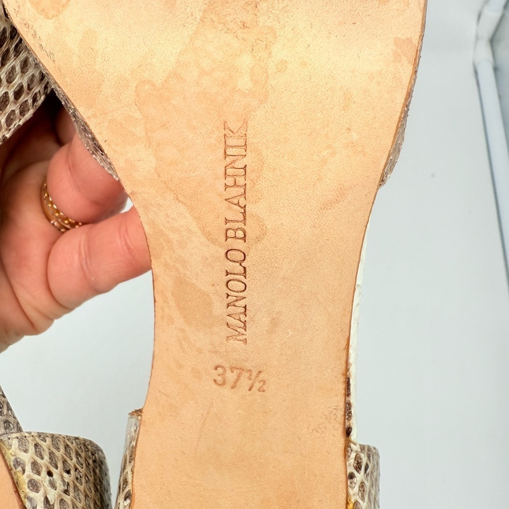 Manolo Blahnik Brown Neutral Snakeskin Leather bamboo buckle D’orsay pumps 37.5 - Picture 9 of 10